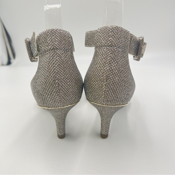 Anne Klein Womens Fabulist Textured Platinum Point Toe Heels Pumps Shoes 8 NEW - Picture 5 of 11